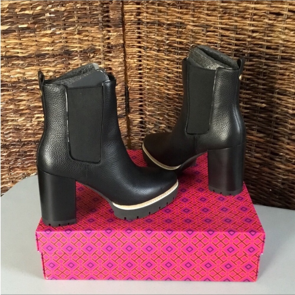 TORY BURCH NEW MILLER 100 MM LUG SOLE BOOTIE TUMBLED LEATHER PERFECT BLACK - Picture 6 of 11